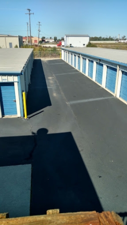Facility photo: //images.sparefoot.com/medium/23809067043231c641f.jpg