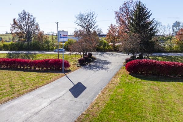 Facility photo: //images.sparefoot.com/medium/23809069668c5a31c50.jpg