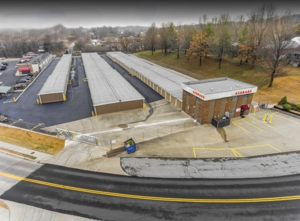 Facility photo: //images.sparefoot.com/medium/23809167043366f41f1.jpg