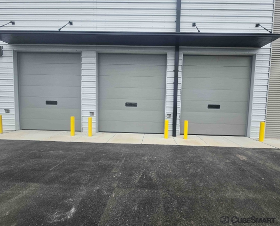 Facility photo: //images.sparefoot.com/medium/2381006881ea01bdedf.jpg