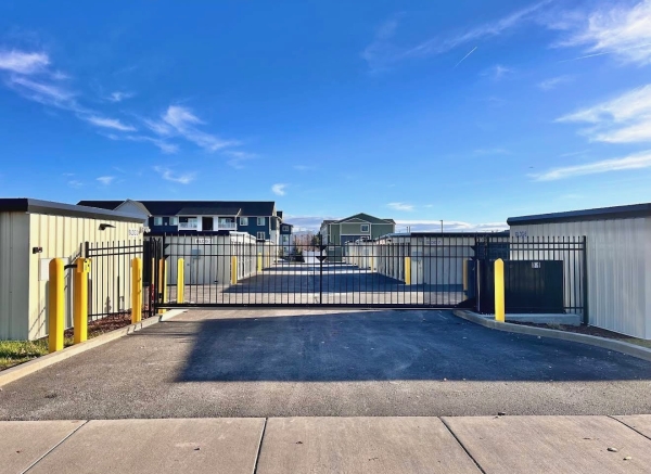 Facility photo: //images.sparefoot.com/medium/238110691b860748b71.jpeg