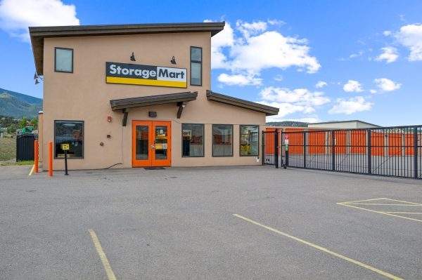 Facility photo: //images.sparefoot.com/medium/2381236893a2de05d21.jpg