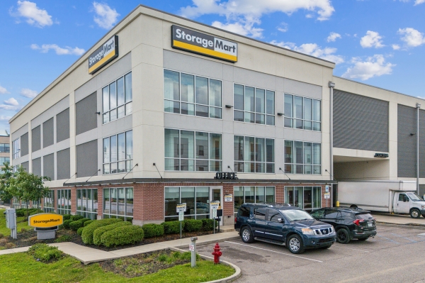 Facility photo: //images.sparefoot.com/medium/2381366887d28b0a564.jpg
