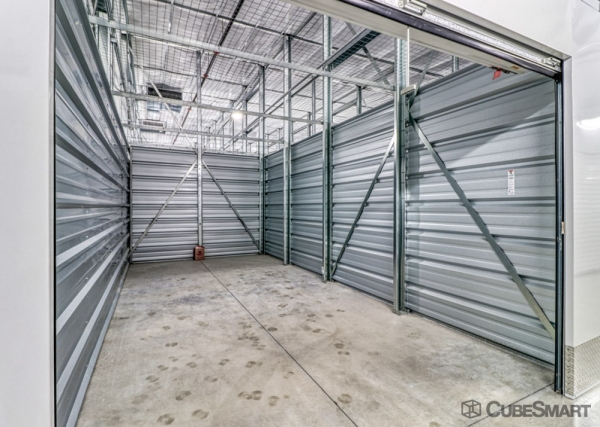 Storage Units at CubeSmart Self Storage - West 111th Street - 26045 West 111th Street
