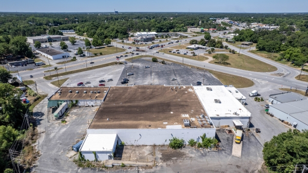 Facility photo: //images.sparefoot.com/medium/23818568e3e06f65cae.jpg