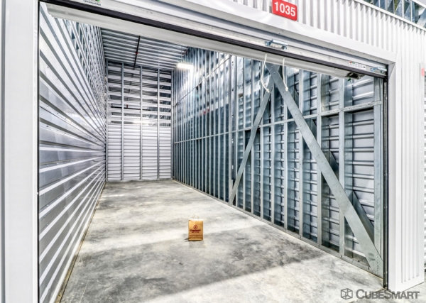 Facility photo: //images.sparefoot.com/medium/23818768947404e79ad.jpg