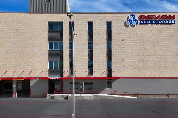Facility photo: //images.sparefoot.com/medium/23830168a73c6fc157c.jpg