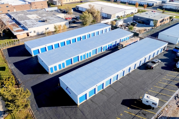 Facility photo: //images.sparefoot.com/medium/238321691f61e1372d9.jpg