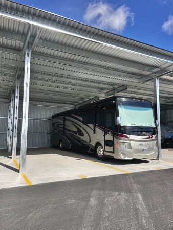 Facility photo: //images.sparefoot.com/medium/238329691b875a6fb63.jpeg