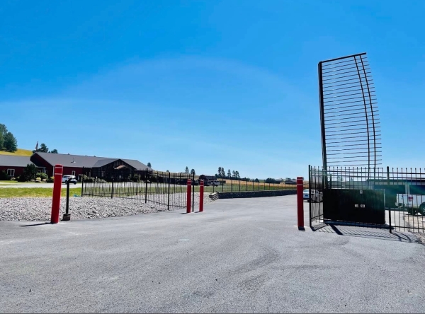 Facility photo: //images.sparefoot.com/medium/238329691b8761100a8.jpeg