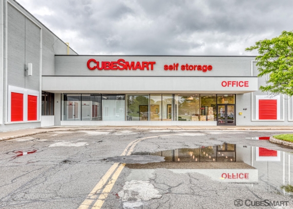 Facility photo: //images.sparefoot.com/medium/23835068809b4bdf82b.jpg