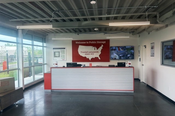 Facility photo: //images.sparefoot.com/medium/23837769e7791ee72c2.jpg