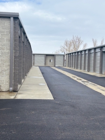 Facility photo: //images.sparefoot.com/medium/23848868c2fd1d5a193.jpg
