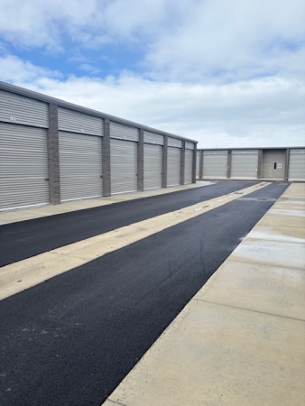 Facility photo: //images.sparefoot.com/medium/23848868c2fd205827e.jpg