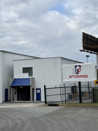 Facility photo: //images.sparefoot.com/medium/23850168dd7fbb386f7.jpg
