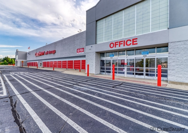 Facility photo: //images.sparefoot.com/medium/23852269fc4666bdaf0.jpg