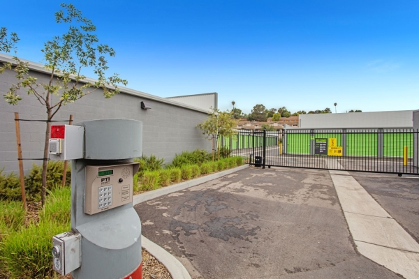 Facility photo: //images.sparefoot.com/medium/23853569942dff1aecf.jpg