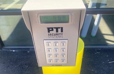 Facility photo: //images.sparefoot.com/medium/238549699430fc87c47.jpg