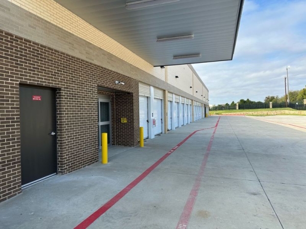 Storage Units at Extra Space Storage - 6531 - Frisco - Custer Rd - 6335 Custer Road