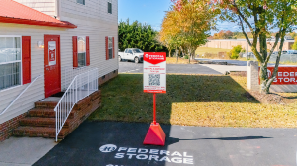 Facility photo: //images.sparefoot.com/medium/238584690e132fca846.png