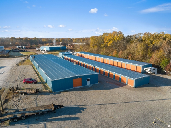 Facility photo: //images.sparefoot.com/medium/23859868dd63d84f2bd.jpg