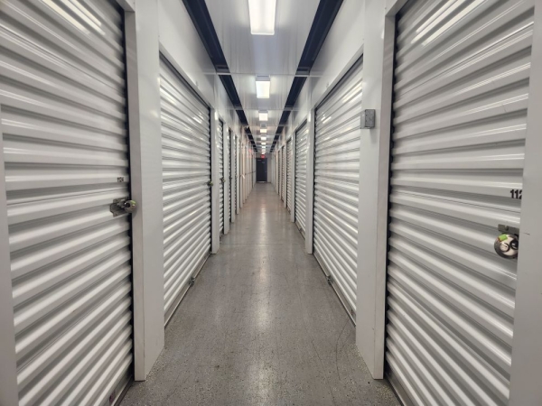 Facility photo: //images.sparefoot.com/medium/23873169d64414d1d46.jpg