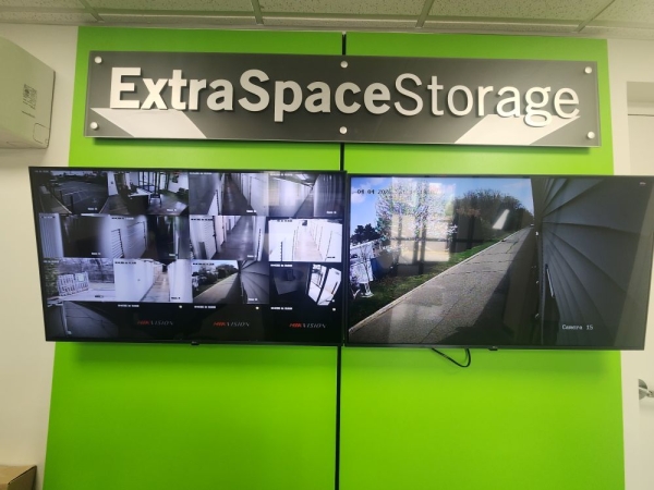 Facility photo: //images.sparefoot.com/medium/23873169d6441713fc8.jpg