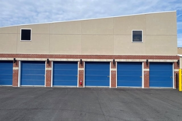 Facility photo: //images.sparefoot.com/medium/23876369e6281917164.jpg