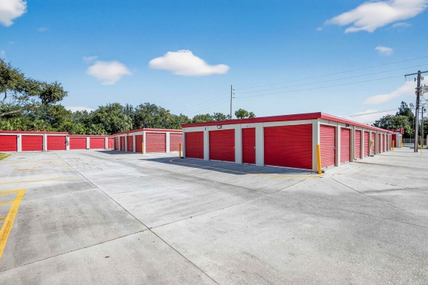 Facility photo: //images.sparefoot.com/medium/23883269cfcf07e90f4.jpg