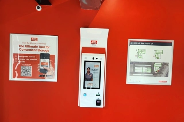 Facility photo: //images.sparefoot.com/medium/23883369e4d557bd042.jpg