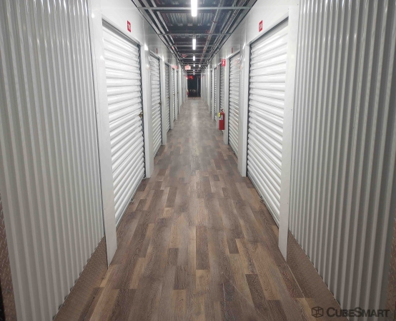 Facility photo: //images.sparefoot.com/medium/2388606881e9e07a6fa.jpg