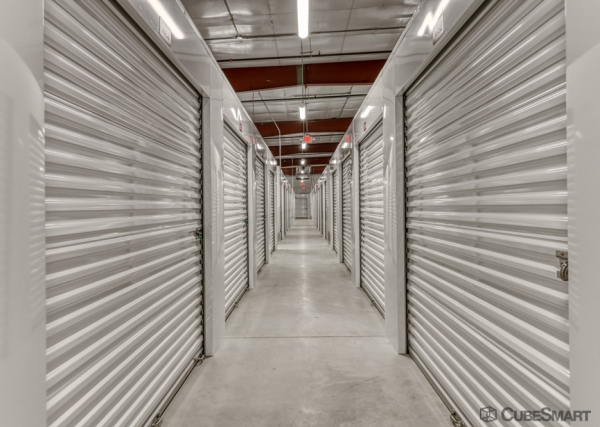 Facility photo: //images.sparefoot.com/medium/2388616a1950f1eec88.jpg