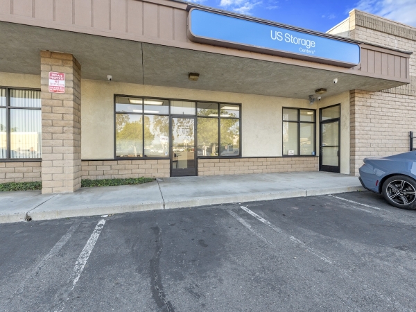Facility photo: //images.sparefoot.com/medium/2388636941f1a9da7d4.jpg