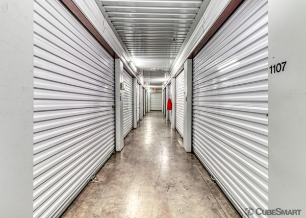 Facility photo: //images.sparefoot.com/medium/2388906894866a706e2.jpg