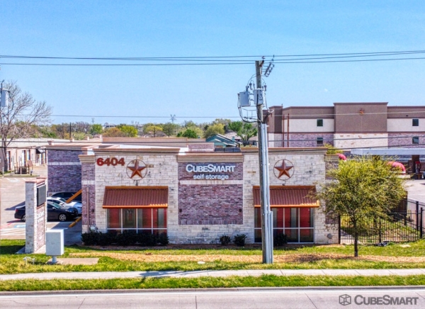 Facility photo: //images.sparefoot.com/medium/23890169de13a94fc76.jpg