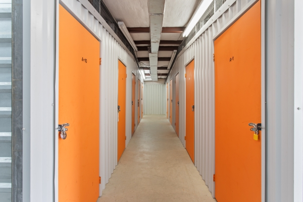 Facility photo: //images.sparefoot.com/medium/2389186883e16c63b1a.jpg