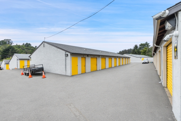 Facility photo: //images.sparefoot.com/medium/238928689ae6df6c382.jpg