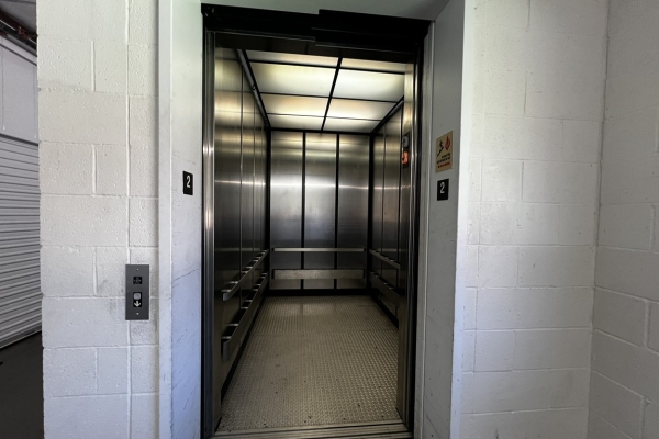 Facility photo: //images.sparefoot.com/medium/238938676462a276fe0.jpg