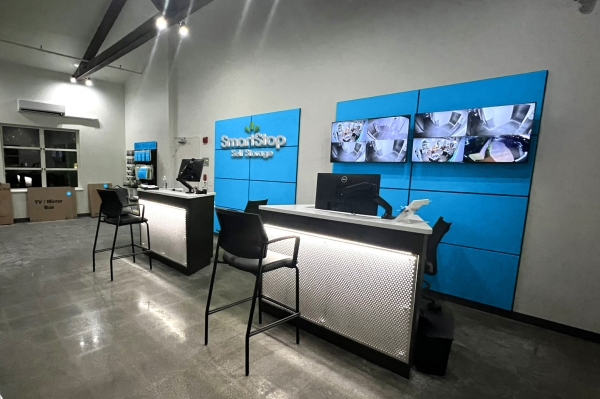 Facility photo: //images.sparefoot.com/medium/238938676462c960093.jpg