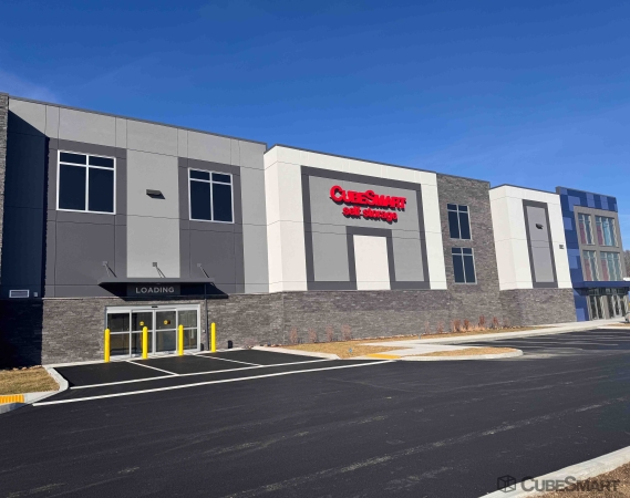 Facility photo: //images.sparefoot.com/medium/239004688c6ef52bc1b.jpg
