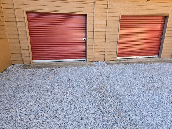 Facility photo: //images.sparefoot.com/medium/23902669016a21d78c6.jpg