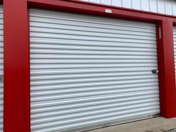 Facility photo: //images.sparefoot.com/medium/23903567a3881e7df3e.jpg