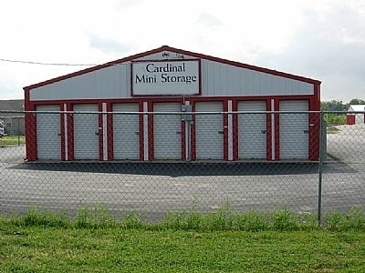 Facility photo: //images.sparefoot.com/medium/23903567a3a9025d99a.jpg