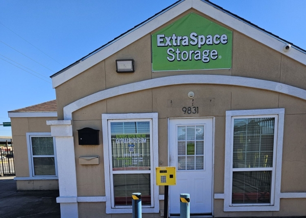 Facility photo: //images.sparefoot.com/medium/23908869942e44689a6.jpg