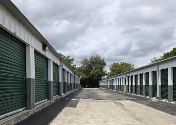 Facility photo: //images.sparefoot.com/medium/23909769de2ce62b4ed.jpg