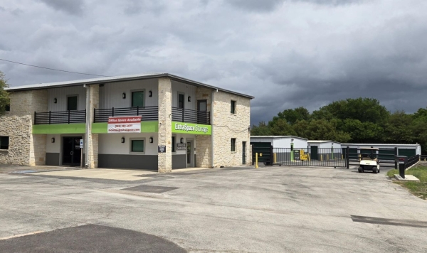 Facility photo: //images.sparefoot.com/medium/23909769de2ce81ca13.jpg