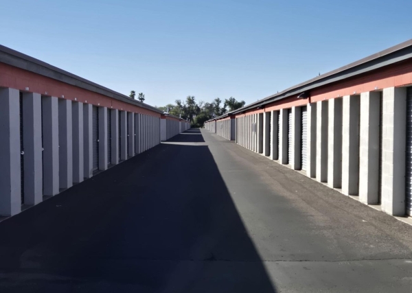 Facility photo: //images.sparefoot.com/medium/239110699431636ed08.jpg