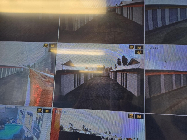 Facility photo: //images.sparefoot.com/medium/23911069943165e0131.jpg