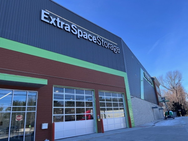 Facility photo: //images.sparefoot.com/medium/239111699430fe06fc4.jpg