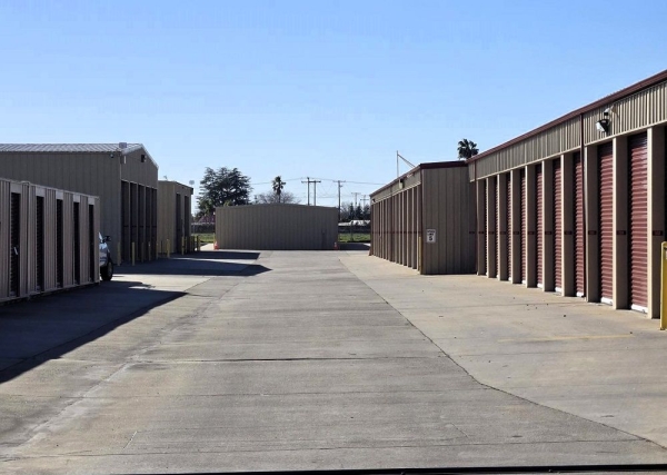 Facility photo: //images.sparefoot.com/medium/239118699431630a858.jpg